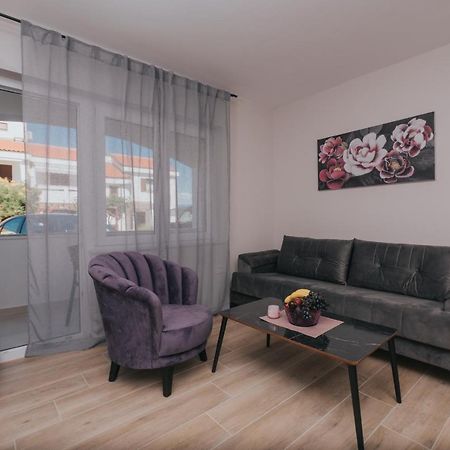 Apartments Virgine Maria I 바슈카 외부 사진